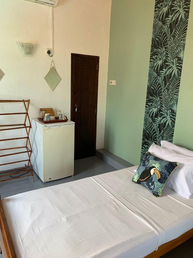 Airy Dale Villa And Guesthouse Амбалангода Екстериор снимка